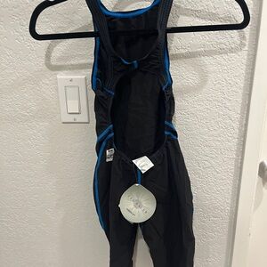 Speedo: LZR pro record breaker kneeskin